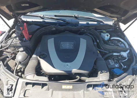 2012 Mercedes-Benz C 300 Sport 4Matic z USA, uszkodzony, nr VIN WDDGF8BB1CR204256